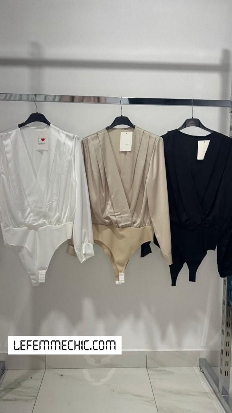 https://cdn.shopify.com/s/files/1/0852/3549/9288/files/3BFDEB76-2822-4C9F-AF63-DAF41A9260E5.jpg?v=1735220712