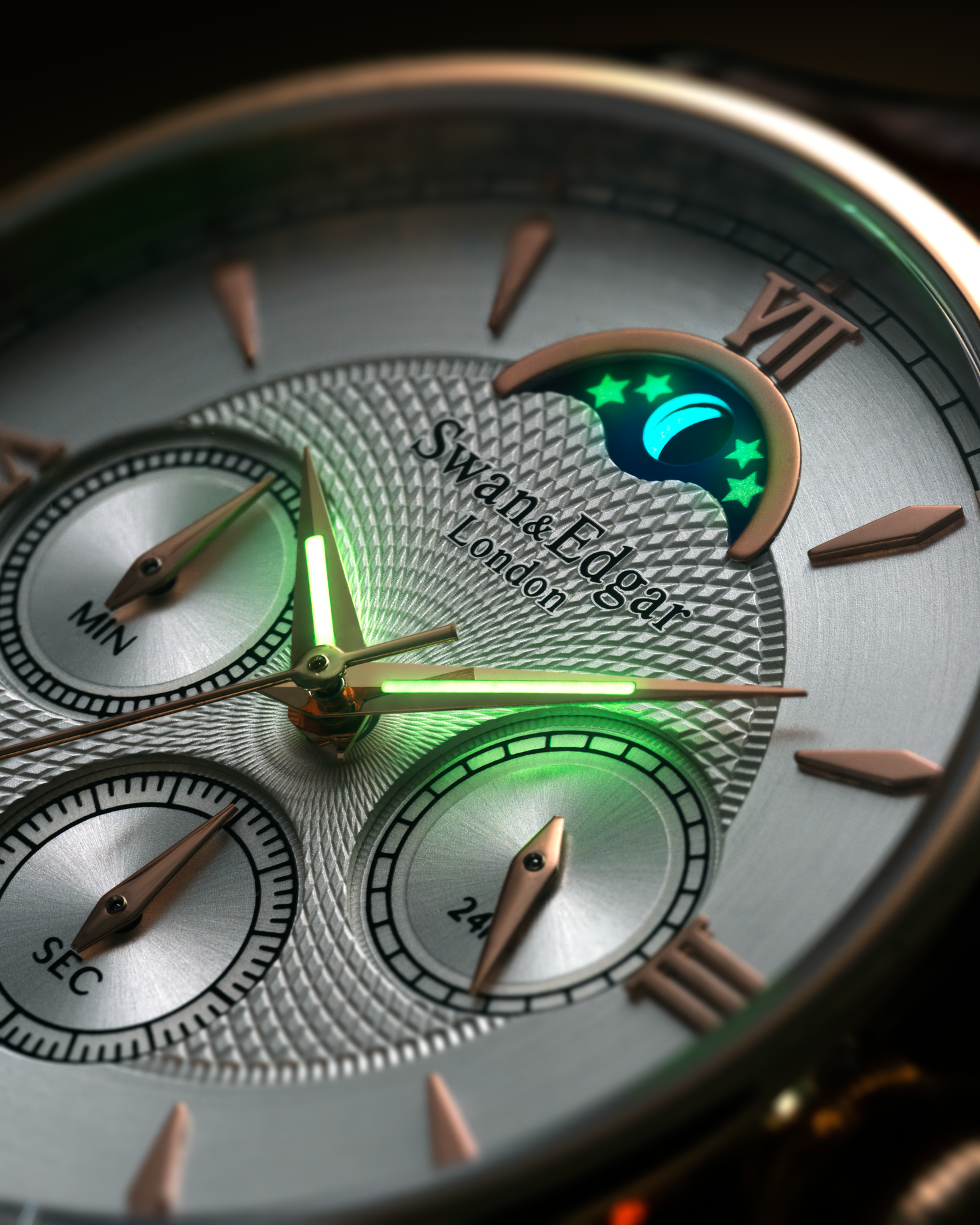 https://cdn.shopify.com/s/files/1/0614/2515/6353/files/8.White_-_Superluminova.png?v=1760441997