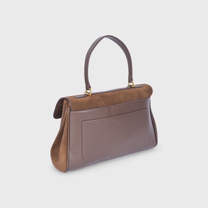 Ciara Essential