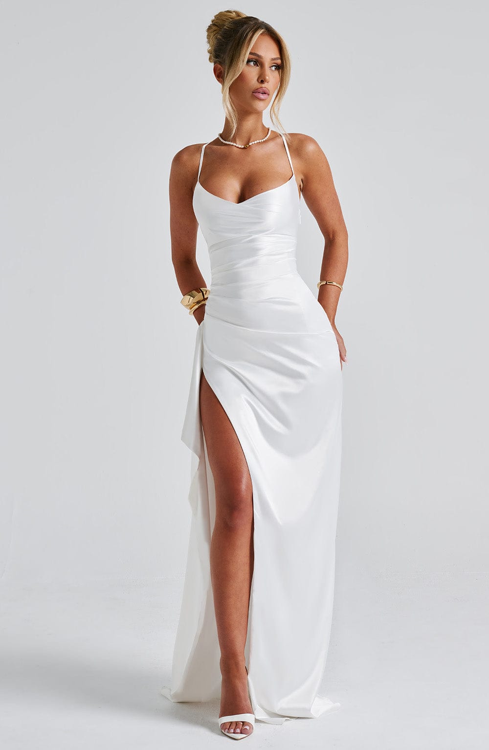 https://cdn.shopify.com/s/files/1/2060/7491/files/helen-maxi-dress-ivory-dress-babyboo-fashion-32522611097663.jpg?v=1757594728