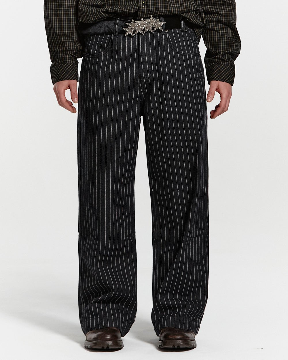 https://cdn.shopify.com/s/files/1/0039/1839/7529/files/stripes-casino-v1-pants-black-denim-929733.jpg?v=1757350025